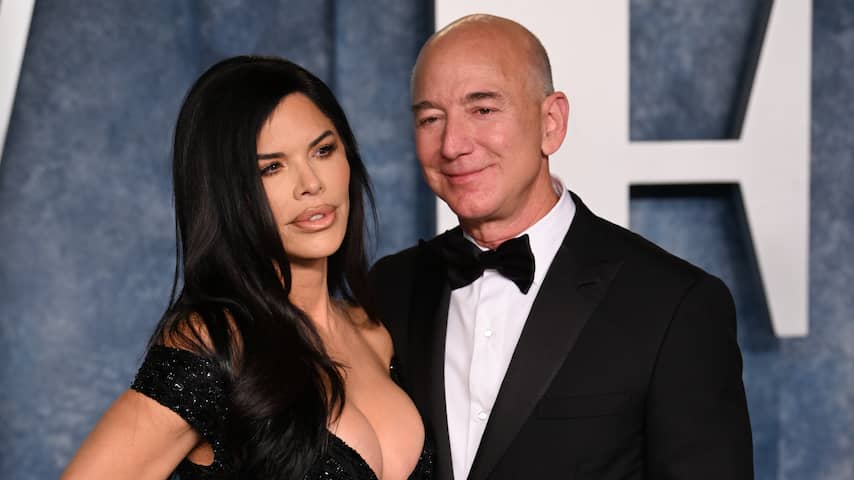 Amazon-oprichter Jeff Bezos is verloofd met vriendin Lauren Sánchez