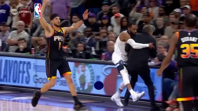 Basketballer in NBA beukt eigen coach omver na duw tegenstander