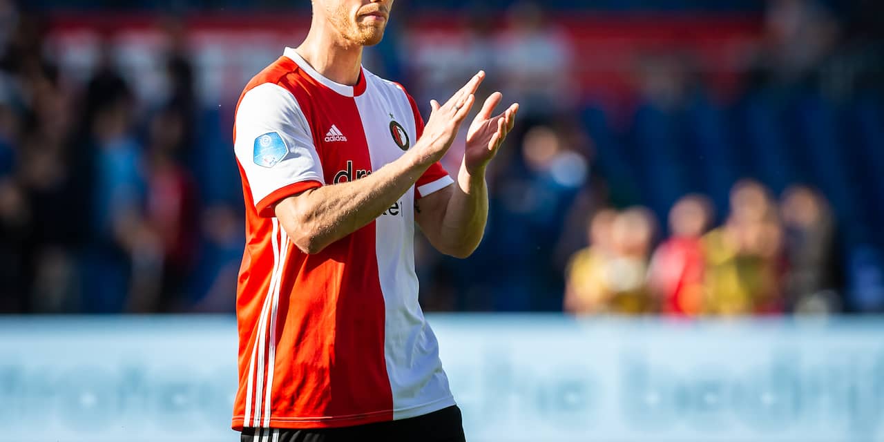 Jørgensen valt al snel geblesseerd uit tijdens wedstrijd Jong Feyenoord