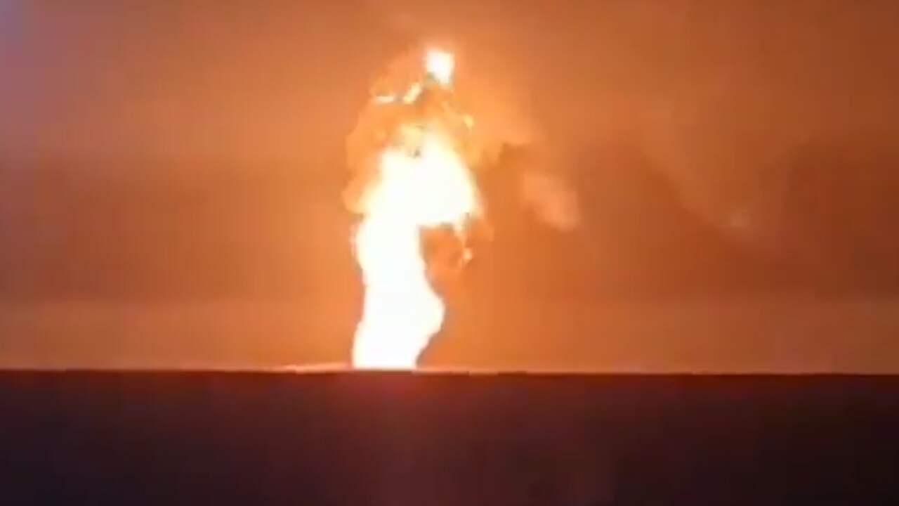 Beeld uit video: Explosie nabij aardgasveld in Kaspische Zee gefilmd