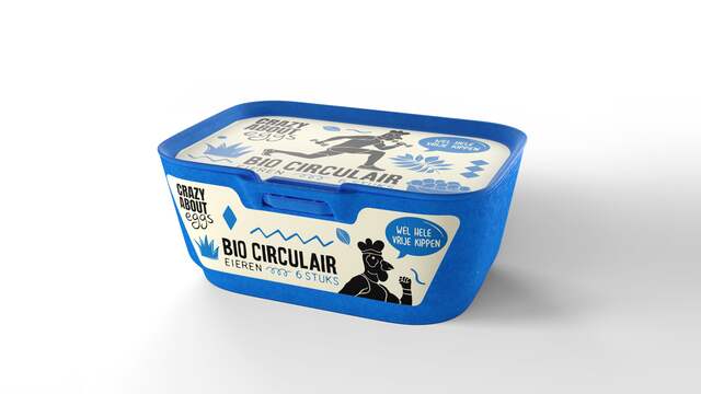 Dit blauwe eierdoosje is 100 procent afbreekbaar omdat het is gemaakt van aardappelzetmeel.