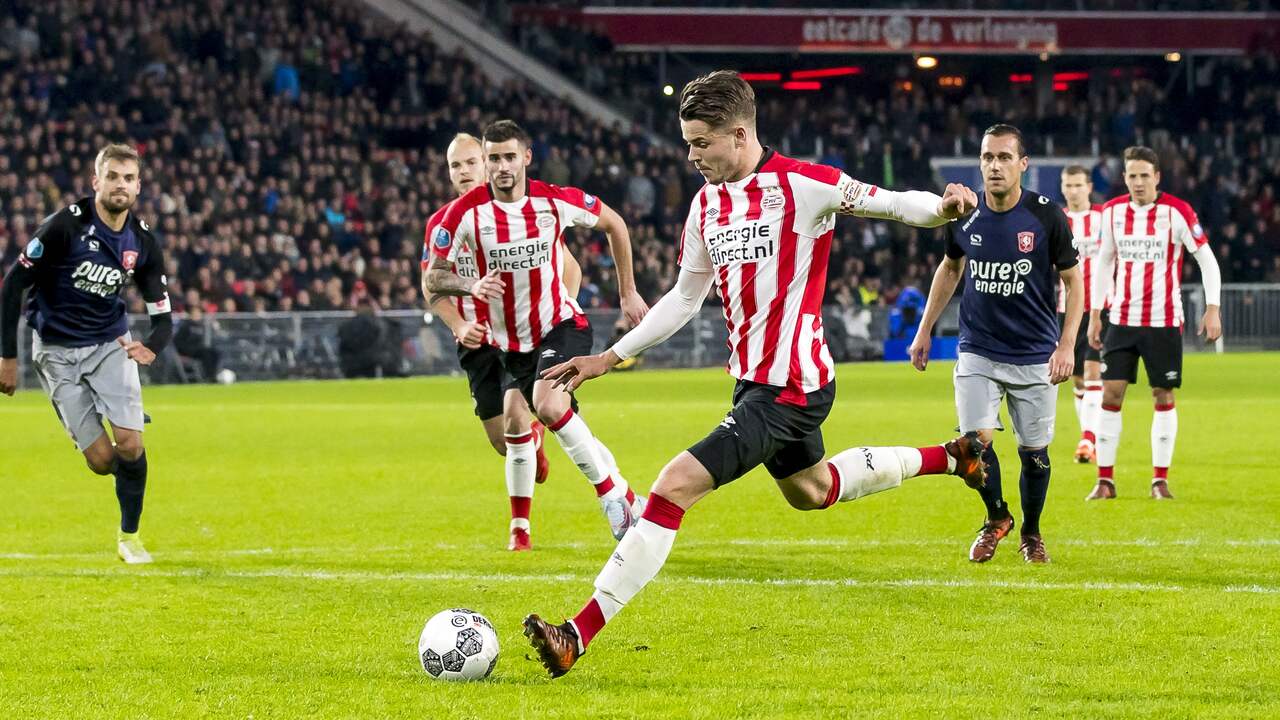 PSV-spits De Jong Opgetogen Na Eerste Goal In Ruim Duizend Minuten ...