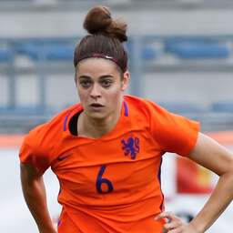 Oranjevrouwen opnieuw lang zonder Middag door zware knieblessure