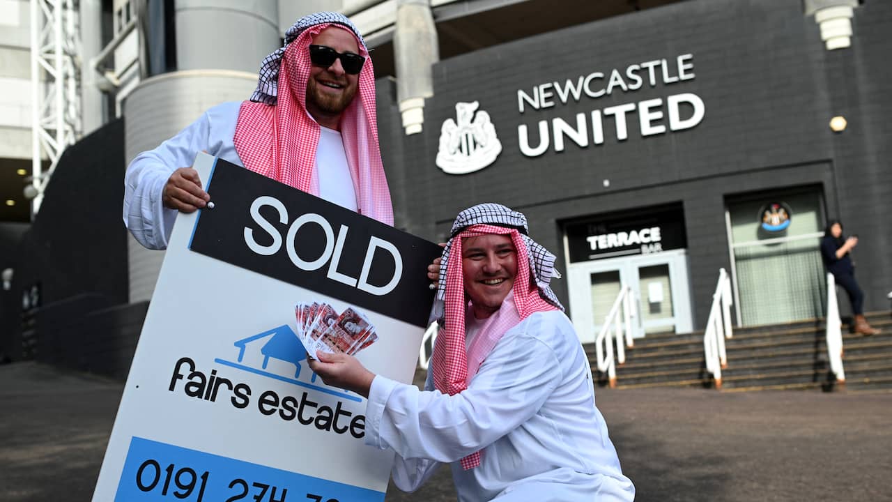 Beeld uit video: Schatrijke Saoedi's kopen Newcastle: komt er nu een sterrenteam?
