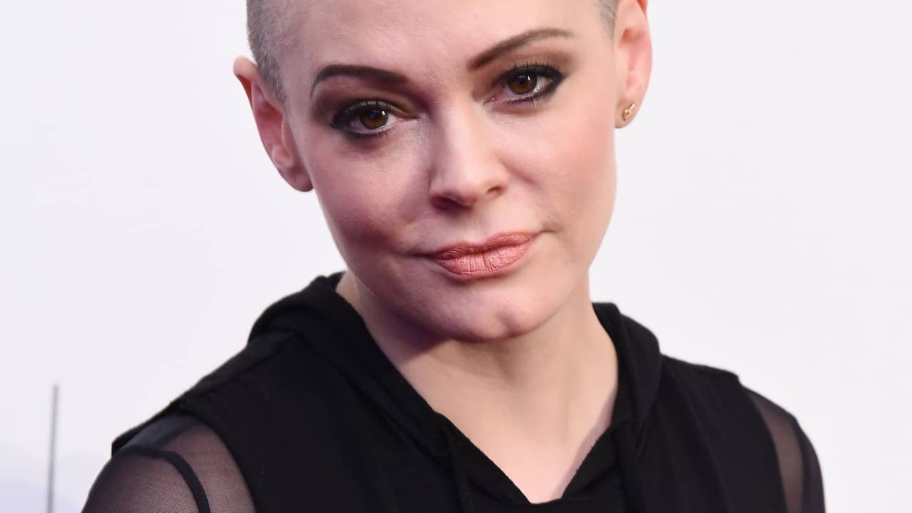 Rose McGowan legt boektournee stil na ruzie met transgenderactivist |  Achterklap | NU.nl