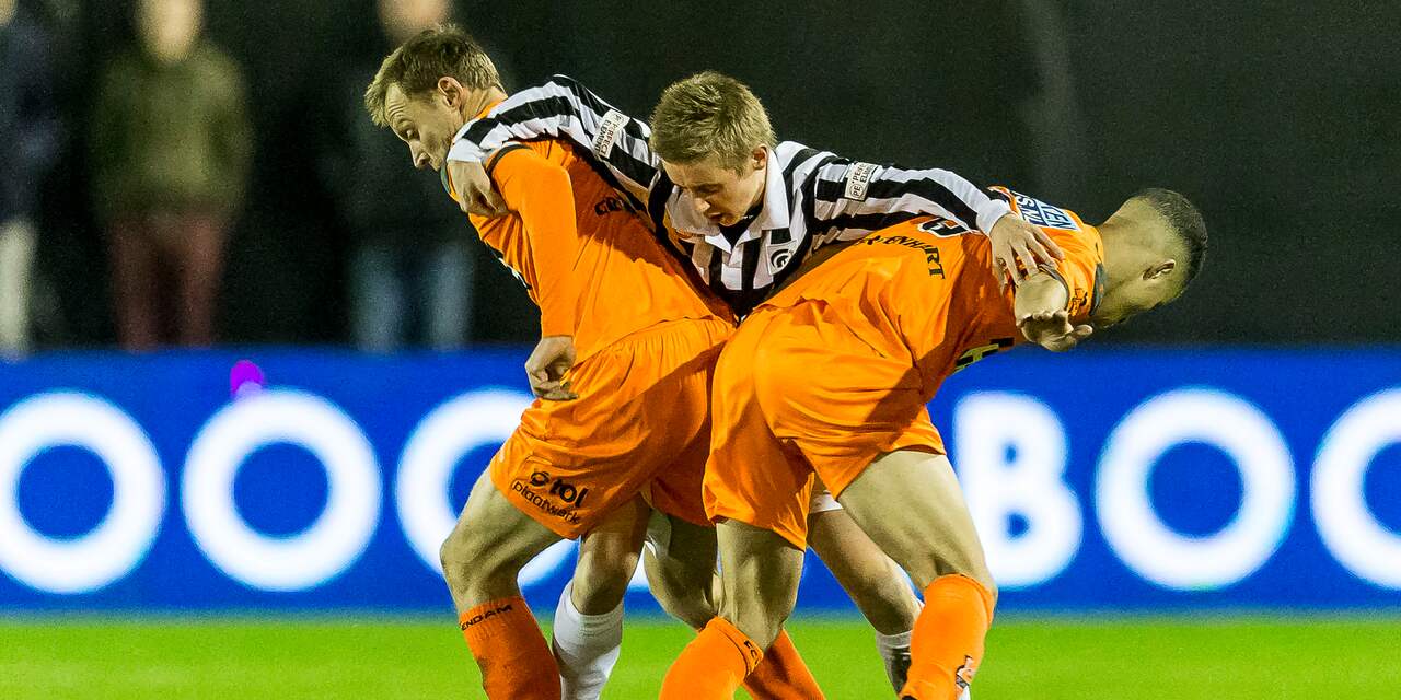 Bekijk de samenvatting van Achilles'29-FC Volendam