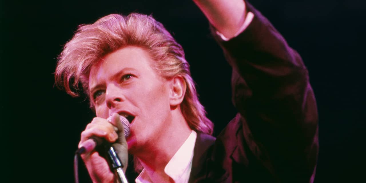 Expositie David Bowie blijft langer in Groninger Museum