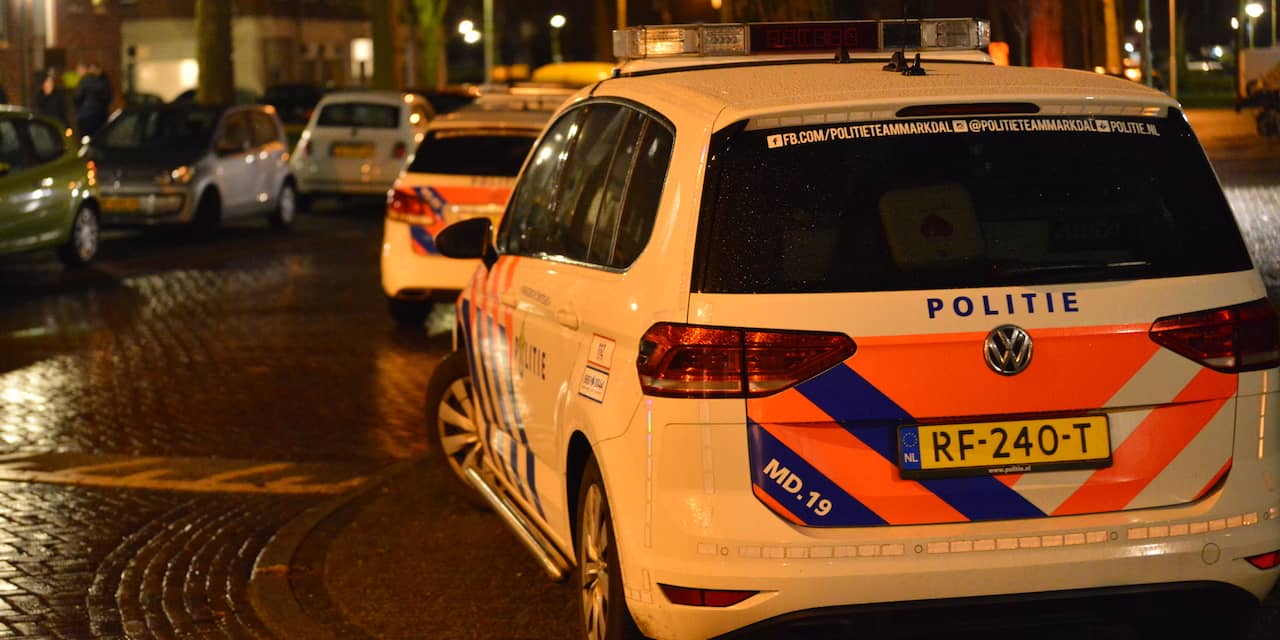 Politie houdt dronken bestuurder van slingerende auto aan op de A16