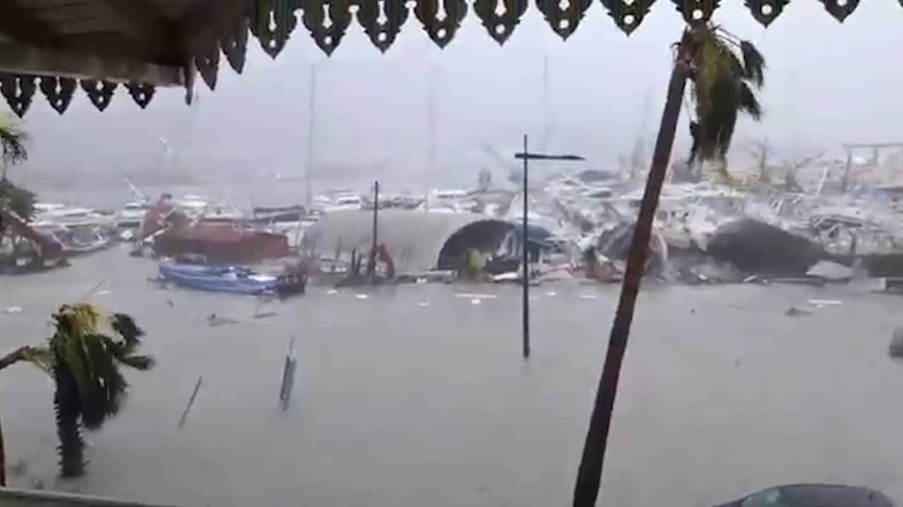 haven-op-sint-maarten-zwaar-beschadigd-door-orkaan-irma