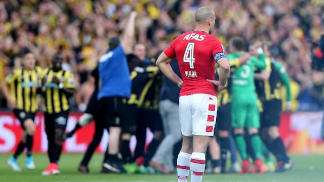 Hij speelde met AZ in de top van Nederland, maar door verloren KNVB-bekerfinales tegen Vitesse en Feyenoord bleef een prijs uit.