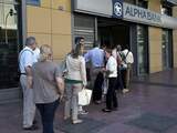 De Griekse banken blijven in ieder geval dicht tot en met donderdag. Dat maakte het ministerie van Financiën woensdag bekend.