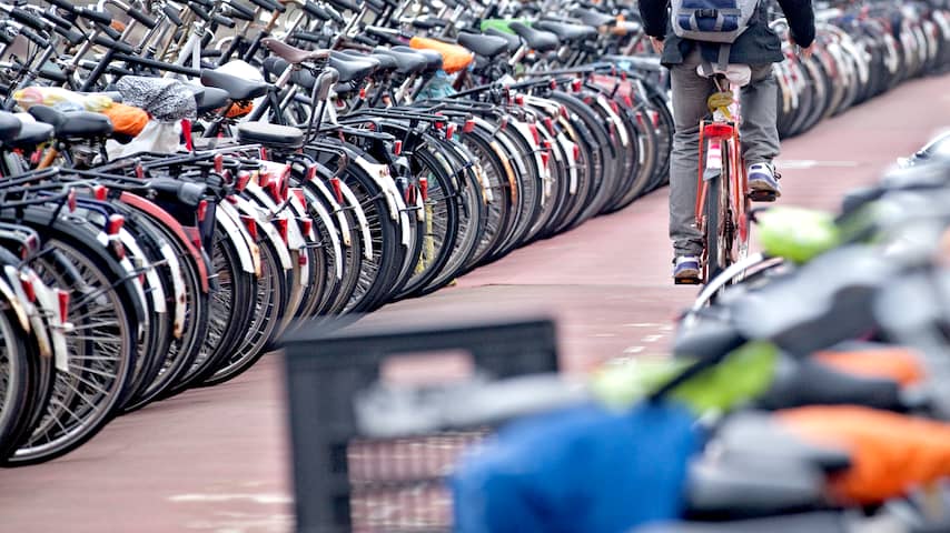 fiets fietsen fietsenstalling amsterdam centraal