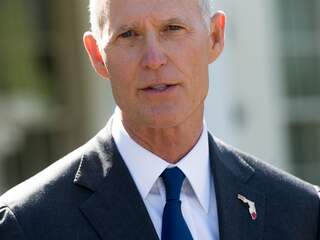Gouverneur Florida ondertekent regels voor strengere wapenwet
