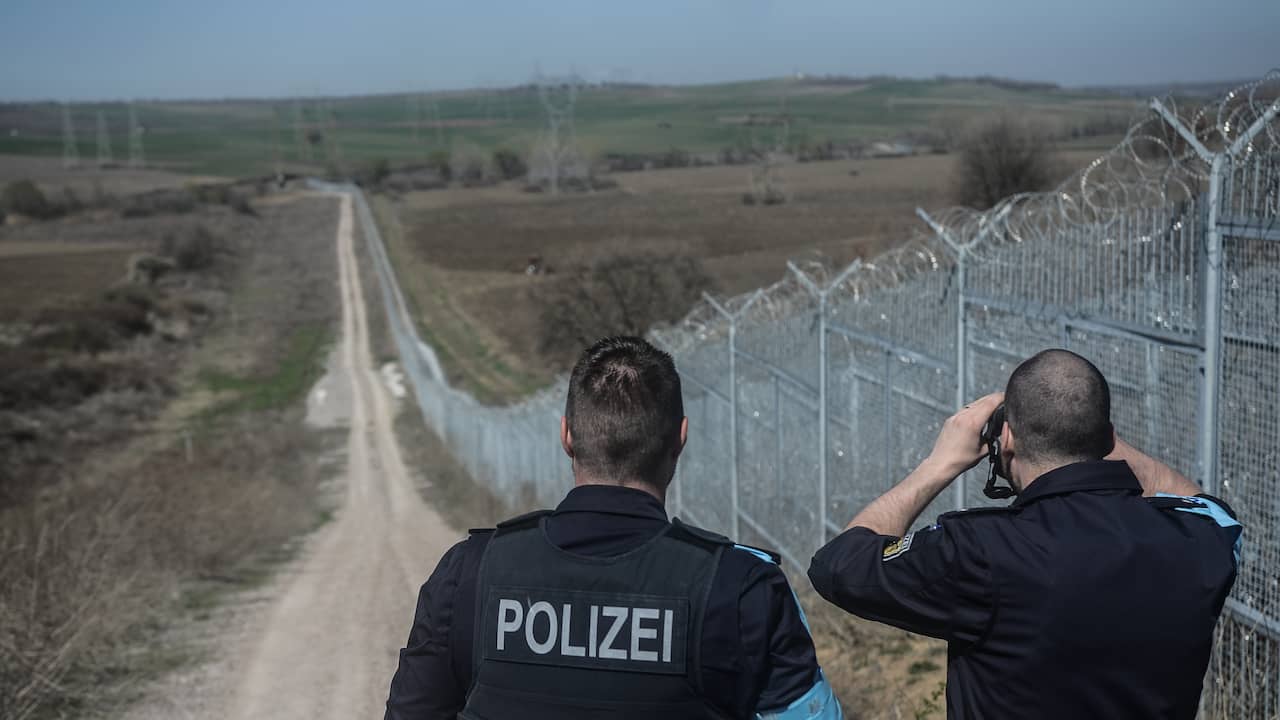 Scoperta di rifugi per profughi illegali alle frontiere esterne europee |  All’estero
