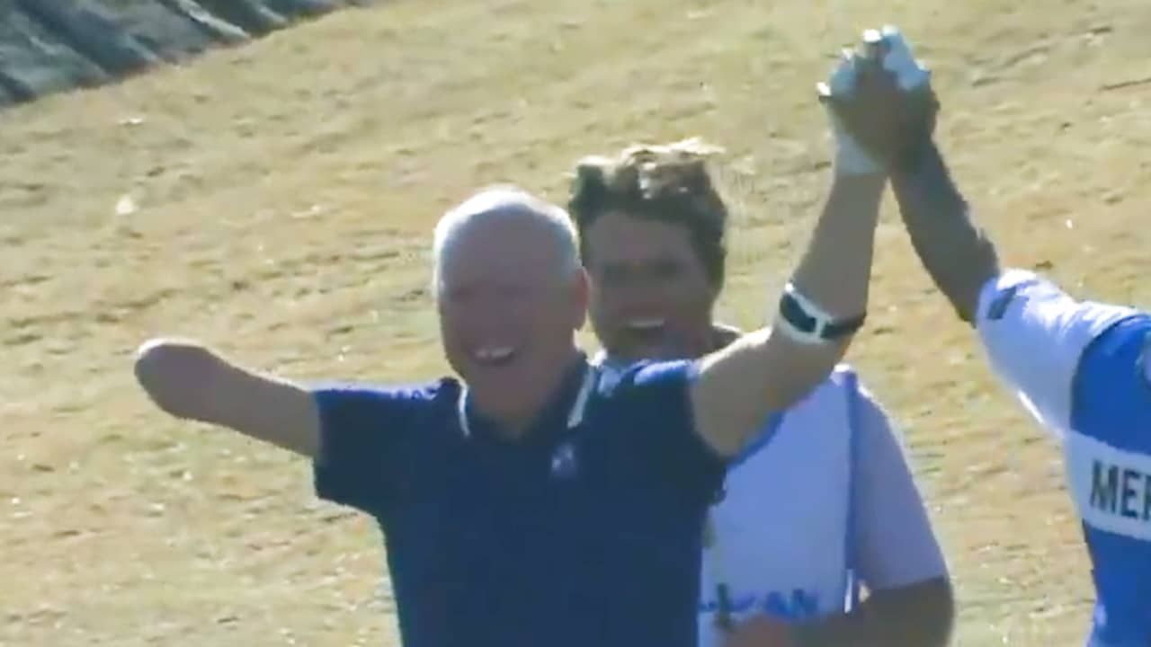 Amateurgolfer met één arm slaat hole-in-one tijdens proftoernooi
