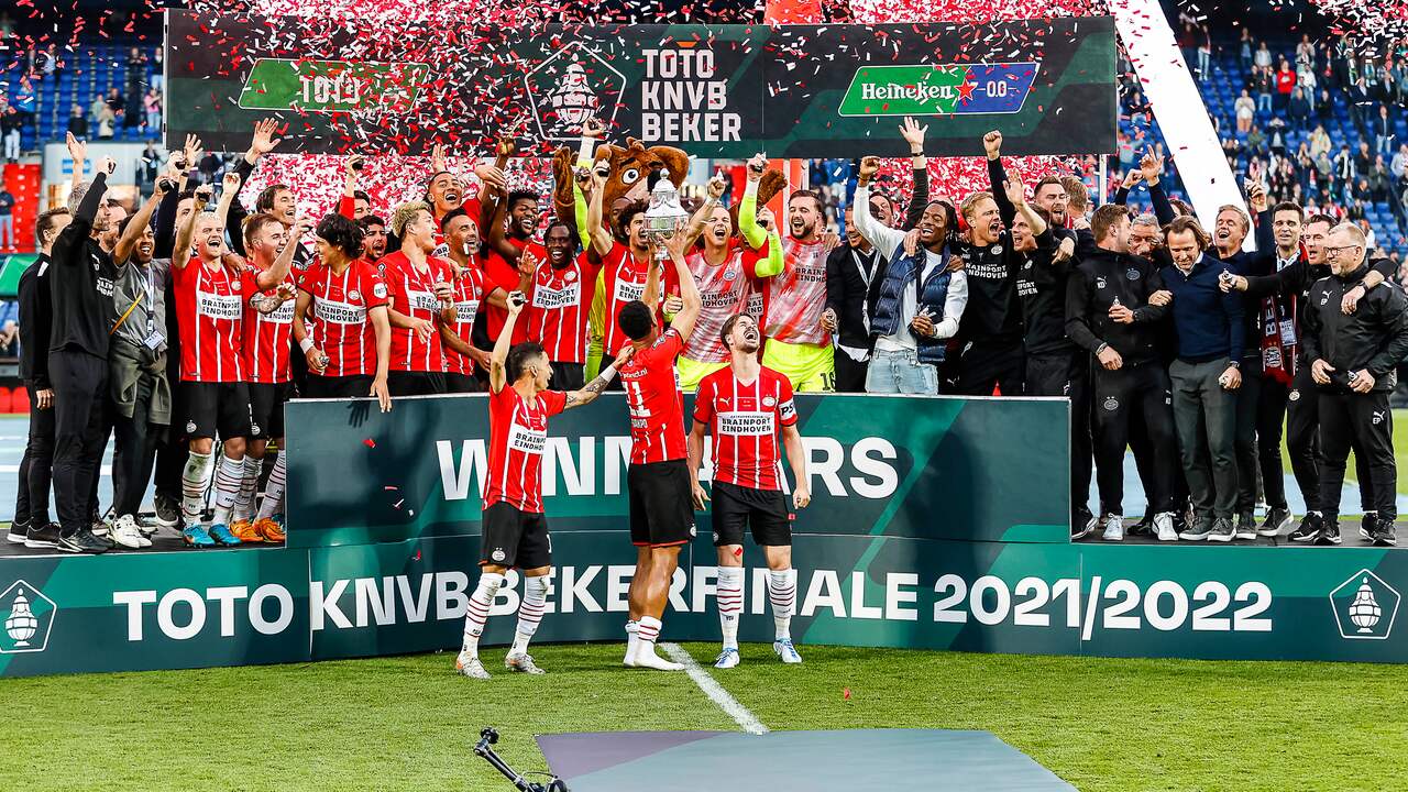 PSV Verslaat Ajax In Enerverende Finale En Is Na Tien Jaar Weer ...