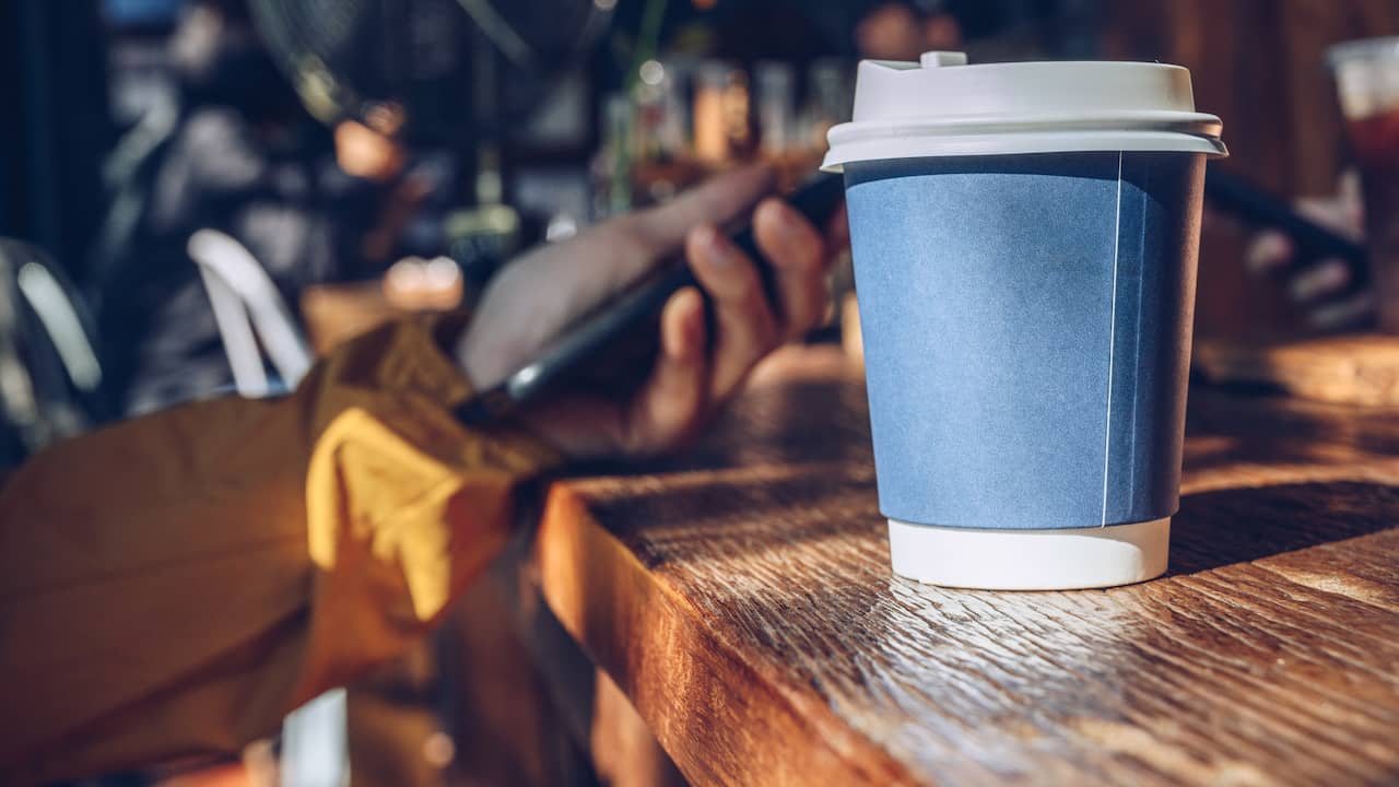 Ban on Disposable Cups Enforcement Plan Delayed Until Next Month, Critics Voice Concerns