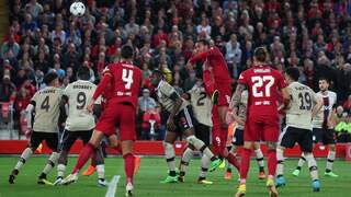 Ajax krijgt in absolute slotfase 1-2 om de oren tegen Liverpool