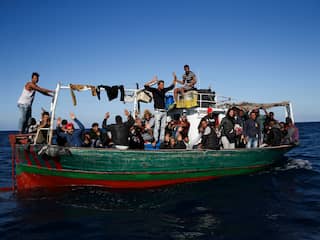 Italië en Libië gaan intensiever samenwerken tegen mensensmokkelaars