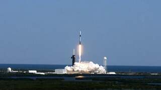 SpaceX lanceert eerste privémissie met astronauten naar het ISS