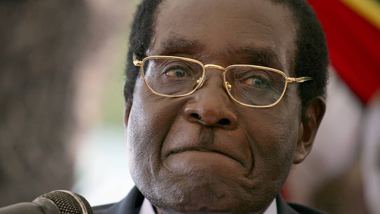 Beeld uit video: De opkomst en ondergang van Robert Mugabe