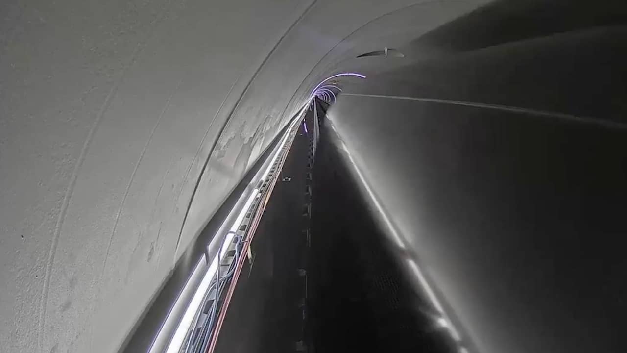 Bekijk een recente demonstratie van de Hyperloop