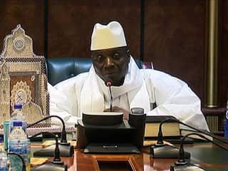 Voormalig president Gambia bevestigt aftreden op staatstelevisie