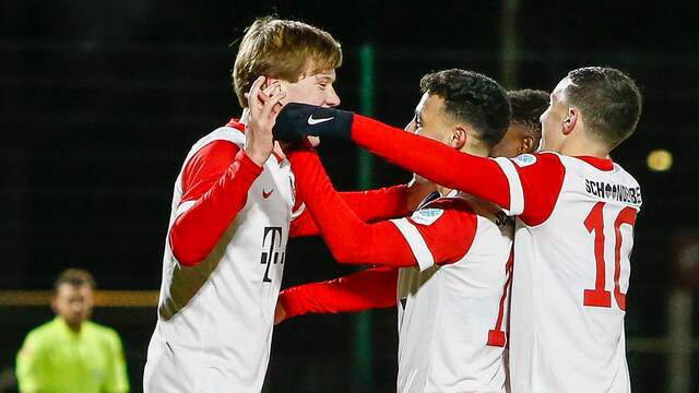Jong FC Utrecht was met 3-1 te sterk voor FC Den Bosch.