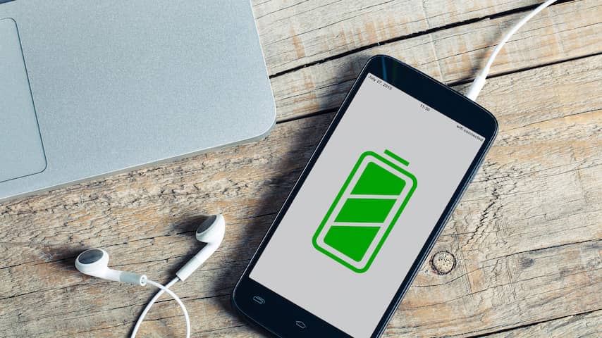 batterijen opladen accu batterij smartphone opladen