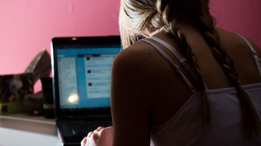 'Eetstoorniscoach op internetforum blijkt vaak man met seksuele intenties'