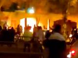 Iraanse demonstranten steken geboortehuis oud-ayatollah in brand