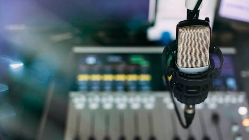 Mediameiden stoppen met podcastrubriek over etende BN'ers: 'Te ver gegaan'