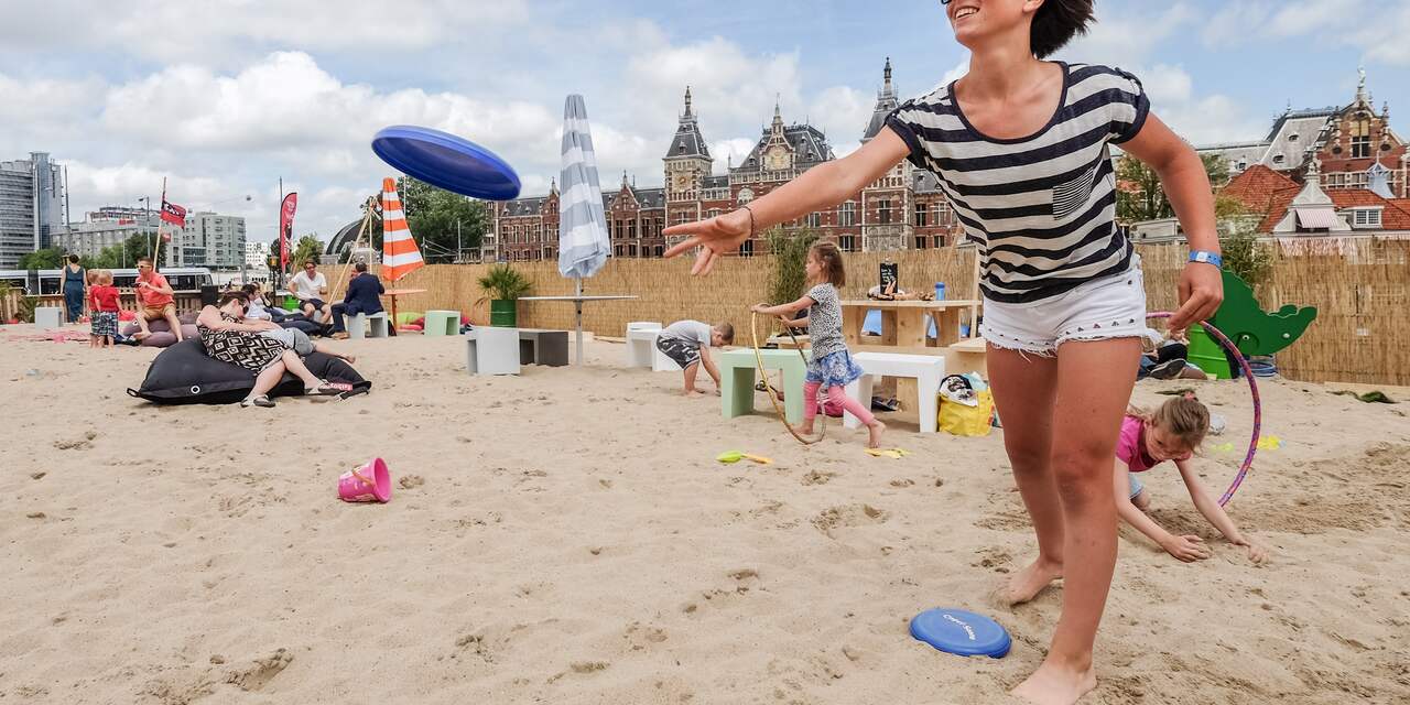 Amsterdam introduceert zomerprogramma met activiteiten voor jongeren