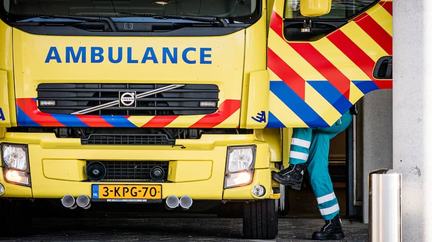 Twee gewonden bij ongeluk met een motor met zijspan tijdens race in Groningen.