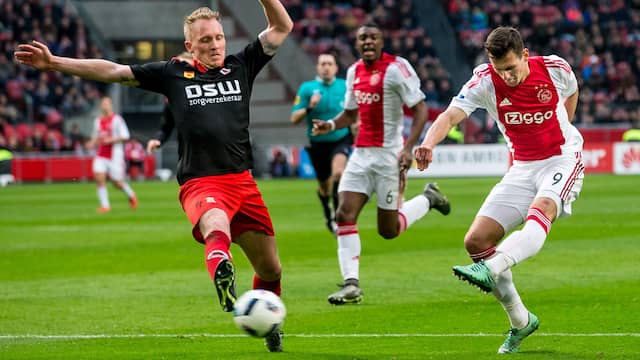 Milik schiet raak tegen Excelsior