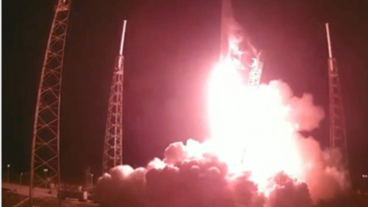 Amerika lanceert satteliet ruimte in