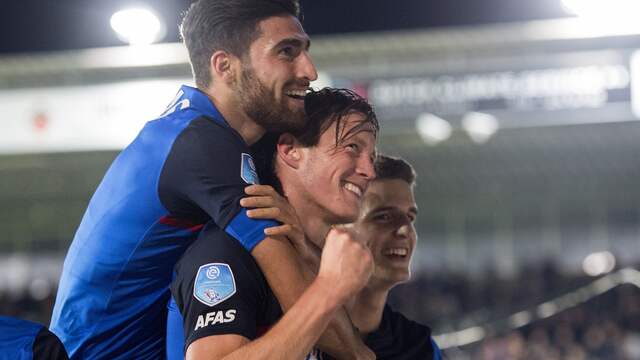 Samenvatting Almere City FC-AZ (0-4)