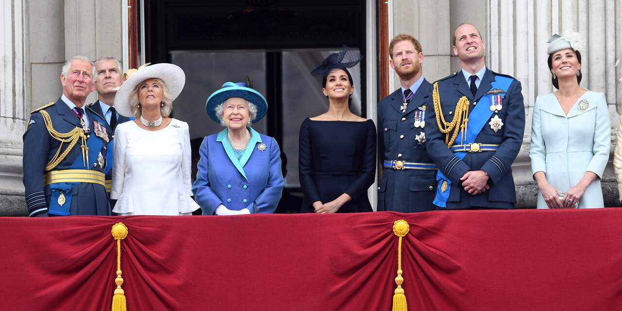 Prins Harry en Andrew niet aanwezig bij balkonscène jubileum koningin Elizabeth