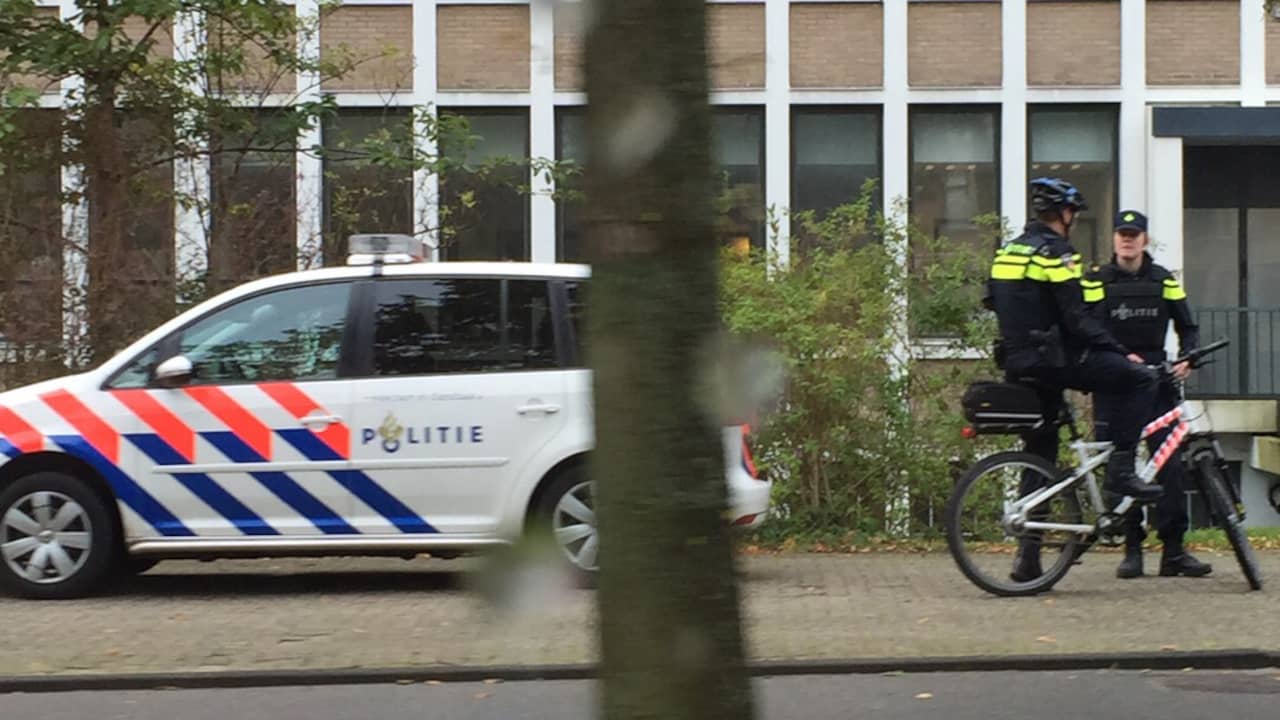 Politie stopt beveiliging Universiteit Leiden