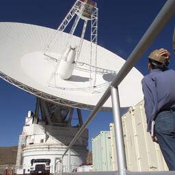 Hoe NASA blijft 'praten' met Voyager-sondes op miljarden kilometers afstand