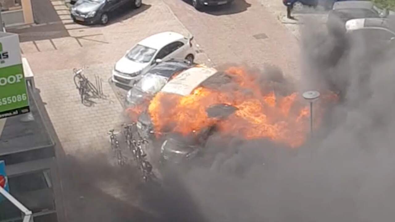Auto in brand na overval op geldwagen in Heemskerk