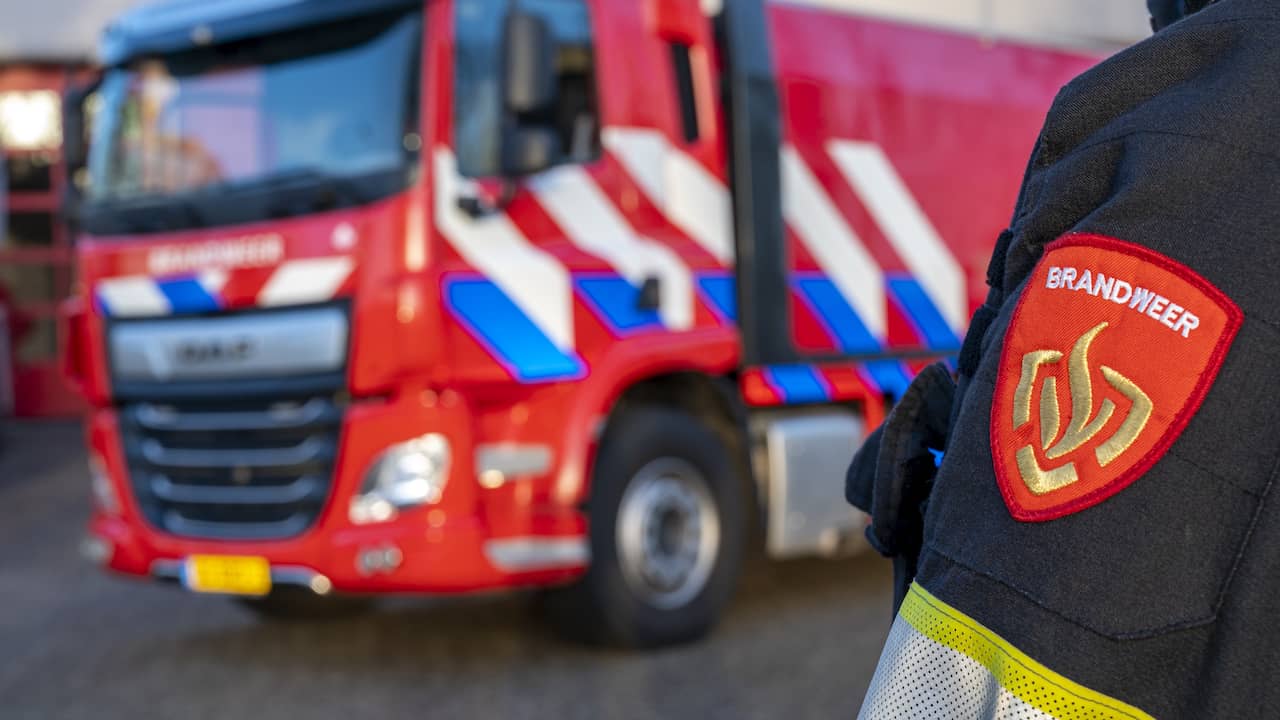 Major Fire Evacuates Sixteen Homes in Spijkenisse Apartment Complex