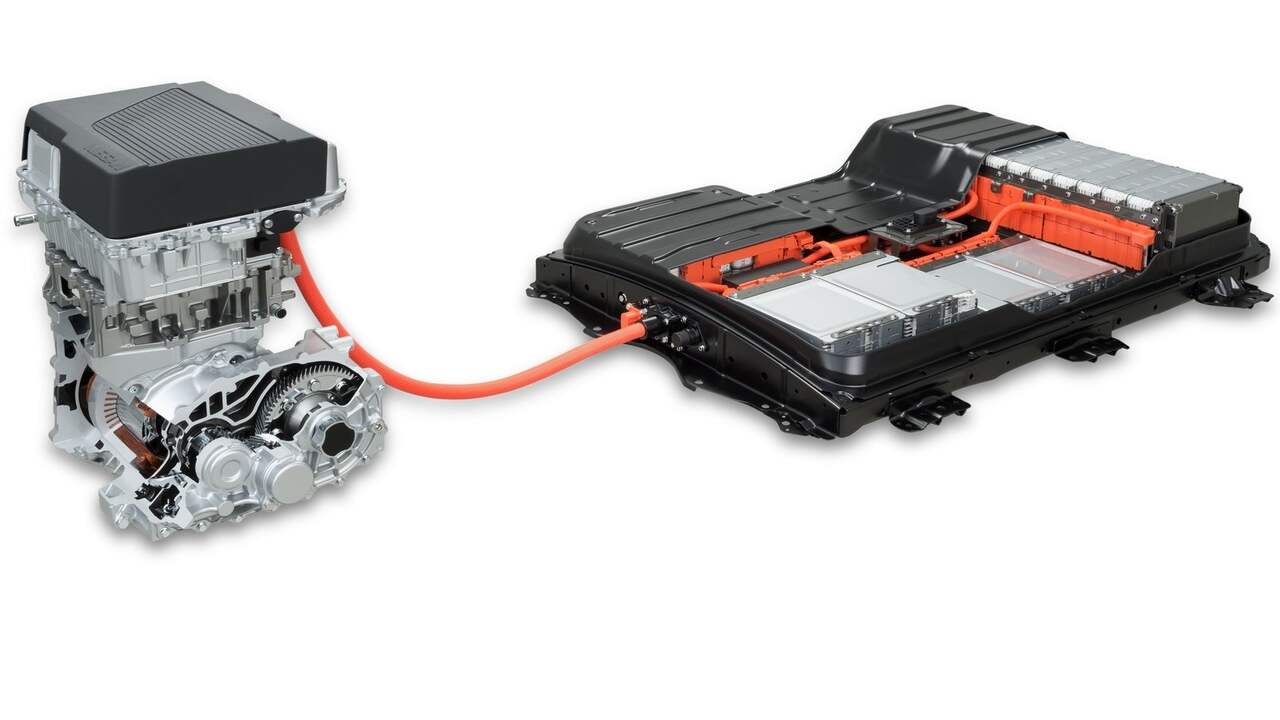 'Price of battery packs per kilowatt hour for electric cars fell