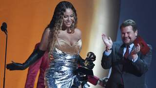 Beyoncé neemt historische Grammy in ontvangst voor album