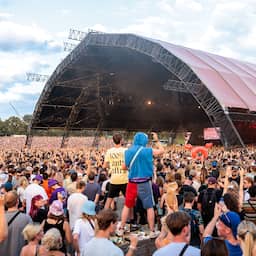 Kaartjes voor Lowlands dit jaar opnieuw duurder: ‘Richting de 325 euro’