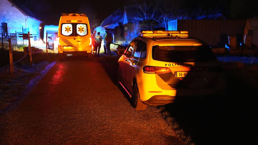 Man overlijdt bij vuurwerkongeval in Limburg, tweede persoon gewond.