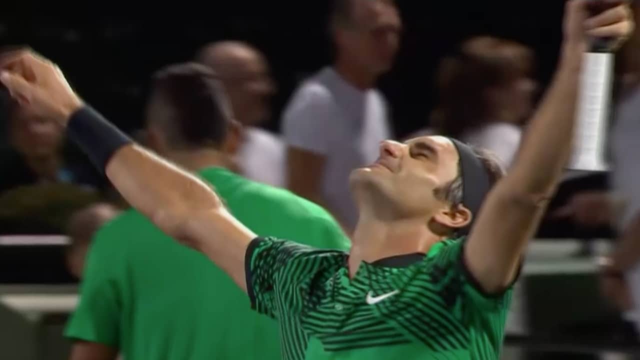 Beeld uit video: Federer naar finale Miami na thriller tegen Kyrgios