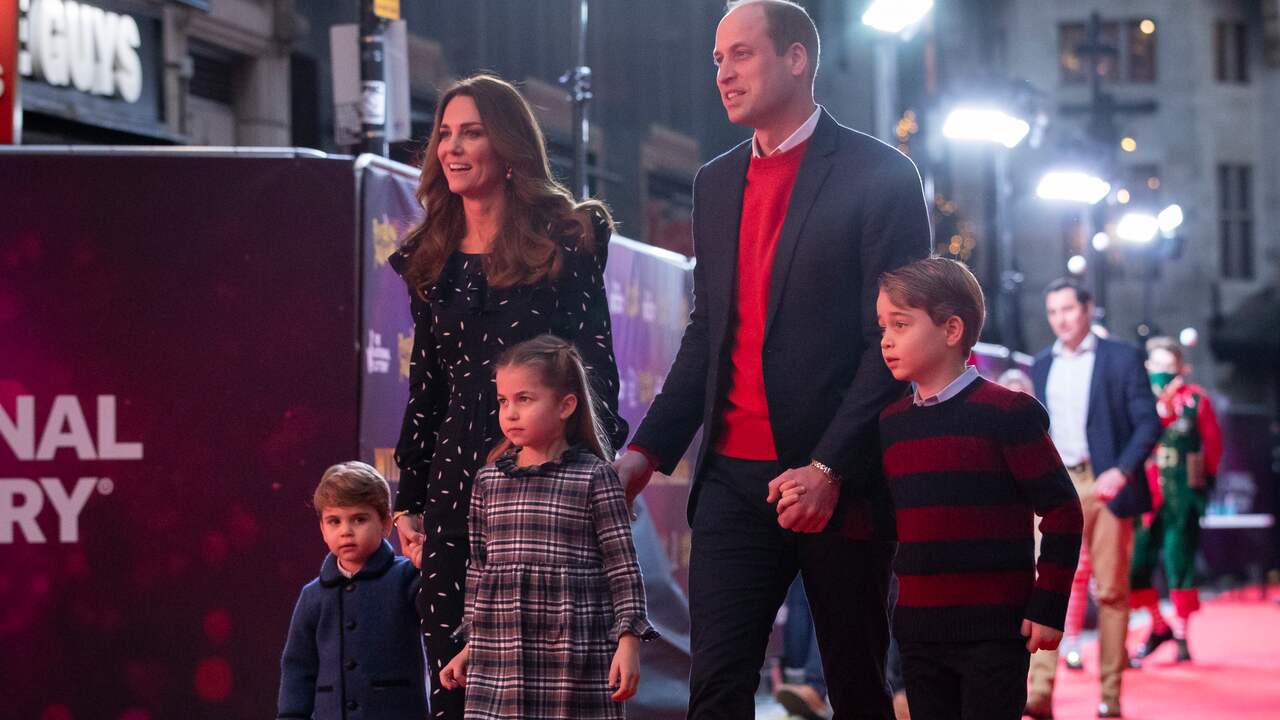 Van links naar rechts Louis, Kate, Charlotte, William en George.