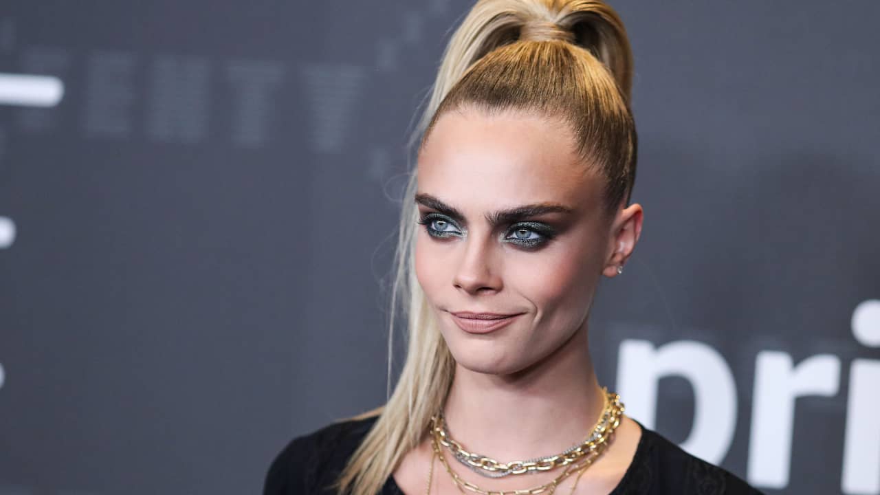 Cara Delevingne werd geadviseerd te liegen over geaardheid | Achterklap | NU .nl