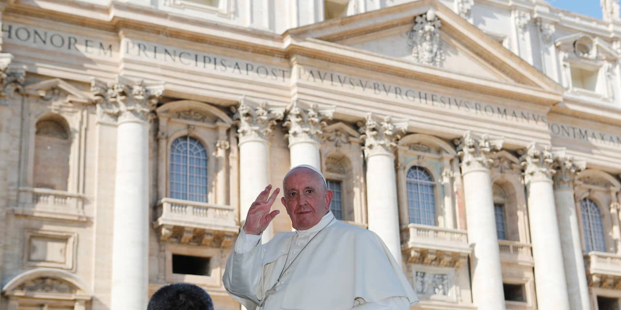 Vaticaan keurt omstreden voorstel om getrouwde priesters toe te laten goed